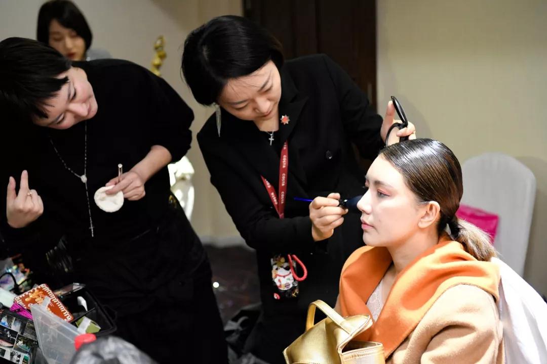 极致妆容打造花絮